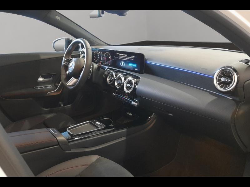 Image MERCEDES-BENZ Classe A 180 d 116ch AMG Line 8G-DCT