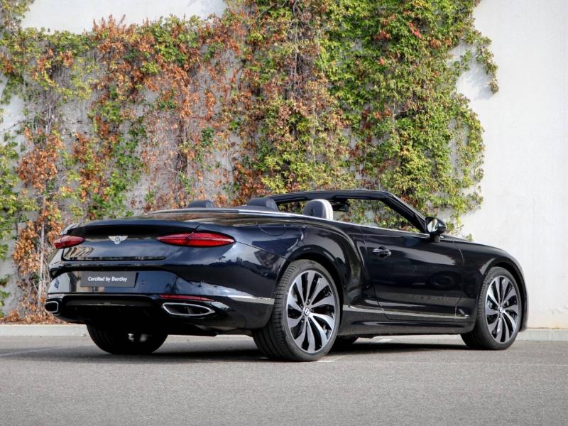 Image BENTLEY CONTINENTAL GTC V8 Hybrid 4.0 680ch