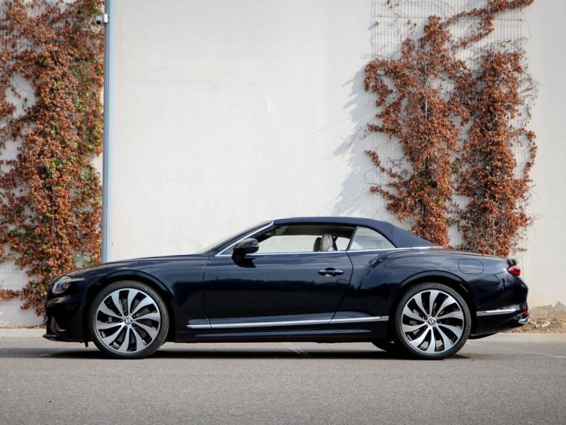 Image BENTLEY CONTINENTAL GTC V8 Hybrid 4.0 680ch