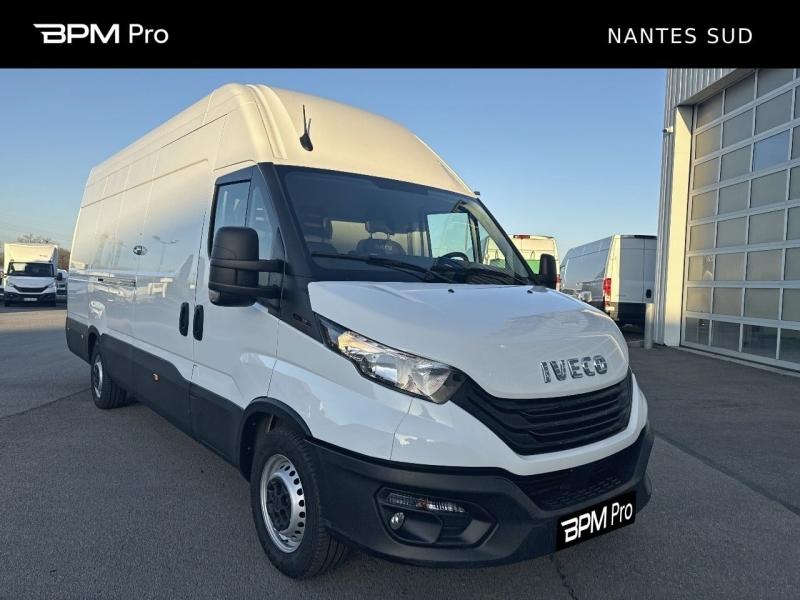 Photo IVECO Daily 35S Fg 35S18H 3.0 V18