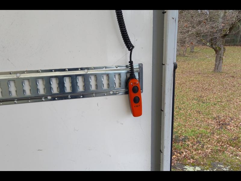 Image MERCEDES-BENZ Sprinter CCb 519 CDI 37 CAISSE HAYON