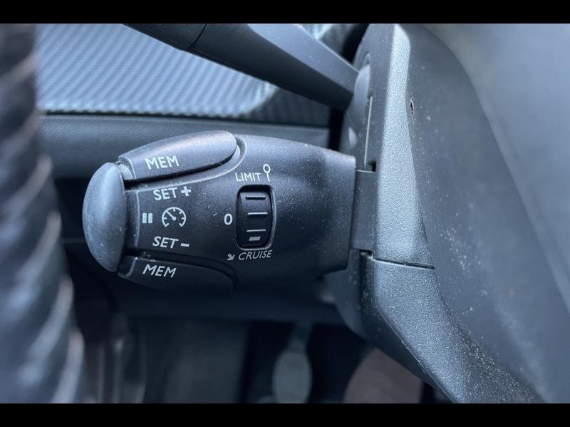 Image PEUGEOT 208 1.2 PureTech 100ch S&S Style