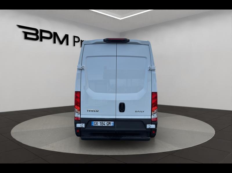 Image IVECO Daily 35S Fg 35-140V12 / 2.3 140CH/ FOURGON / 35S14V12 / 2024 / 12m3 / L3H2 /