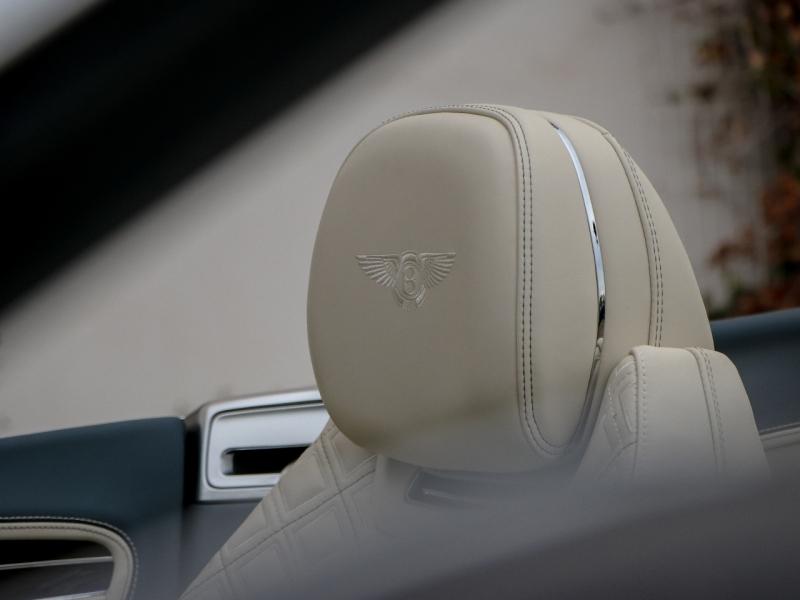 Image BENTLEY CONTINENTAL GTC First Edition W12 6.0 635ch