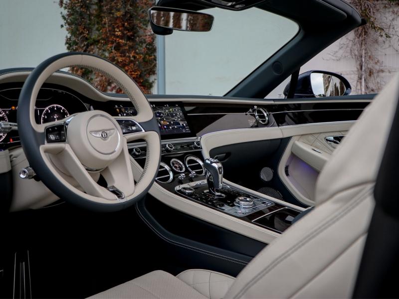 Image BENTLEY CONTINENTAL GTC First Edition W12 6.0 635ch