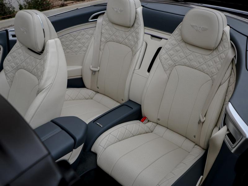 Image BENTLEY CONTINENTAL GTC First Edition W12 6.0 635ch