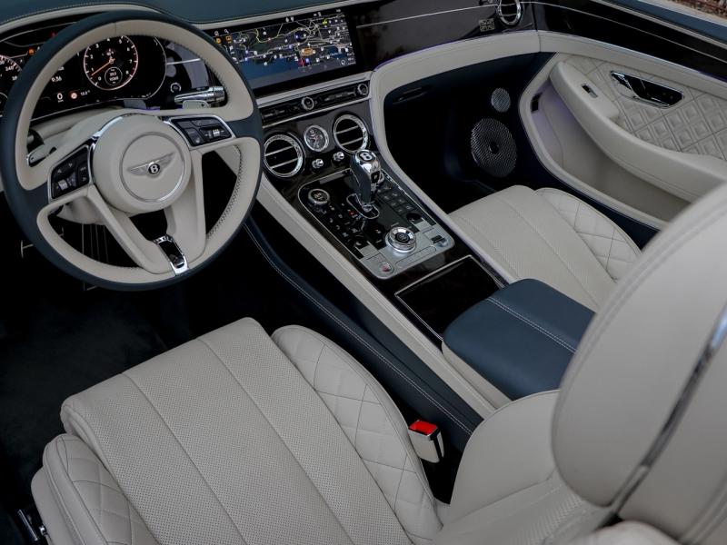 Image BENTLEY CONTINENTAL GTC First Edition W12 6.0 635ch