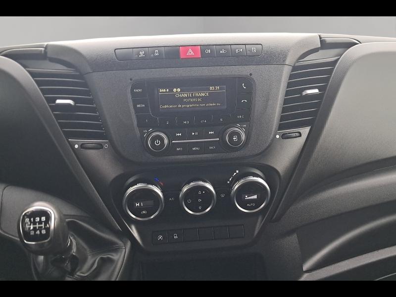 Image IVECO Daily CCb 35C14H D empattement 4100 Tor