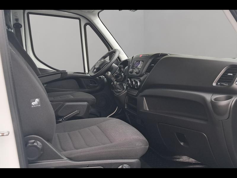 Image IVECO Daily CCb 35C14H D empattement 4100 Tor