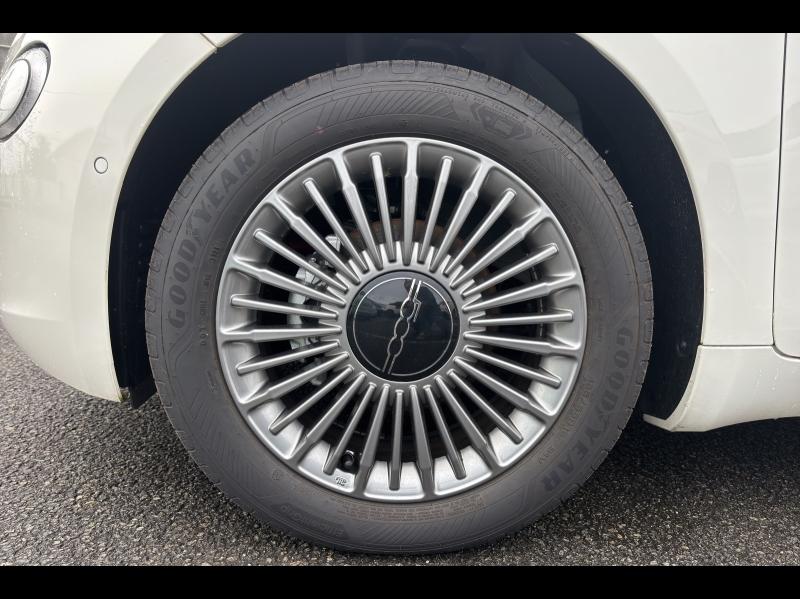 Image FIAT 500 e 95ch La Prima MY23