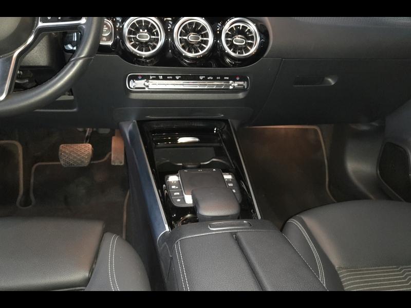 Image MERCEDES-BENZ GLA 200 163ch Progressive Line 7G-DCT