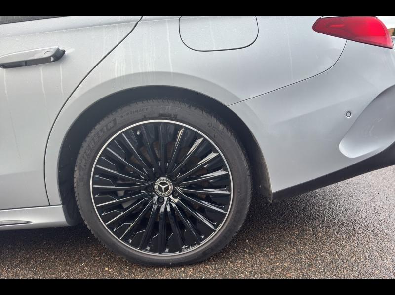Image MERCEDES-BENZ Classe E 300 e Hybrid EQ 204+129ch AMG Line 9G-Tronic