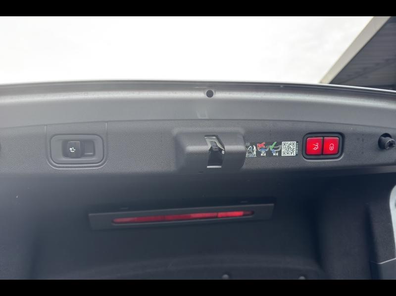 Image MERCEDES-BENZ Classe E 300 e Hybrid EQ 204+129ch AMG Line 9G-Tronic