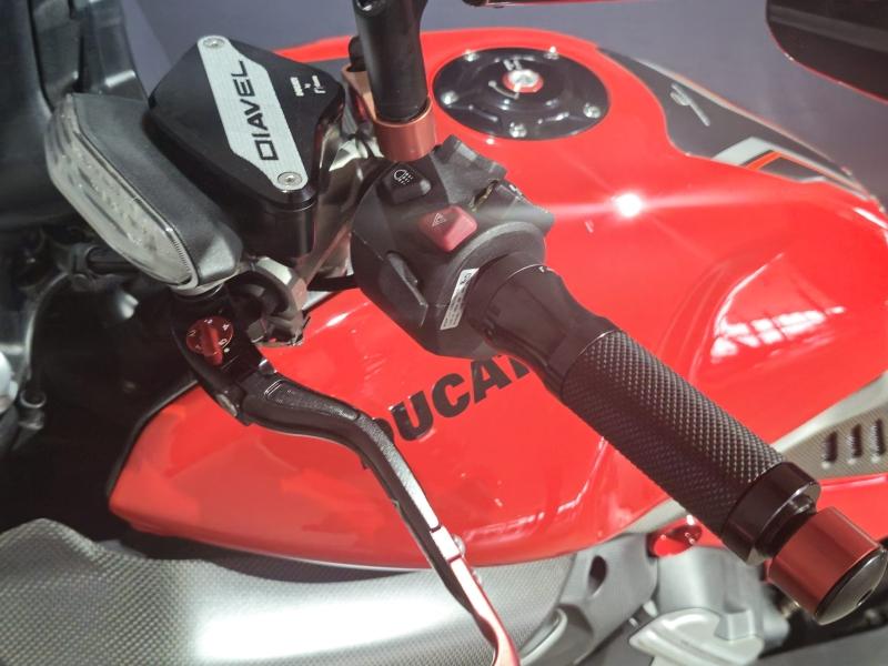 Image DUCATI Diavel Diavel 1158 V4