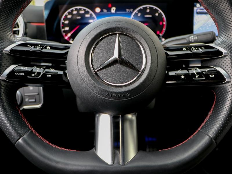 Image MERCEDES-BENZ Classe A 180 d 116ch AMG Line 8G-DCT