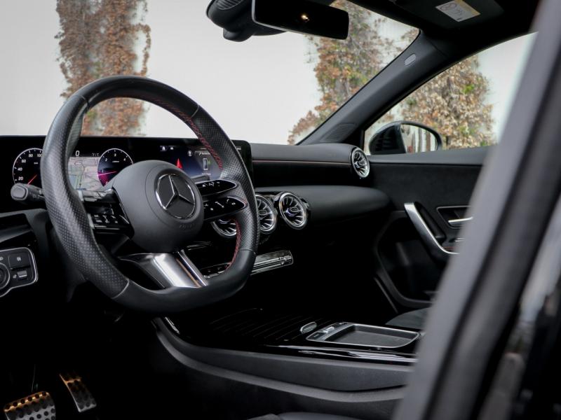 Image MERCEDES-BENZ Classe A 180 d 116ch AMG Line 8G-DCT
