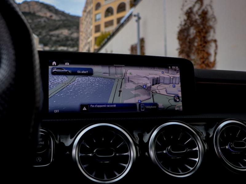 Image MERCEDES-BENZ Classe A 180 d 116ch AMG Line 8G-DCT