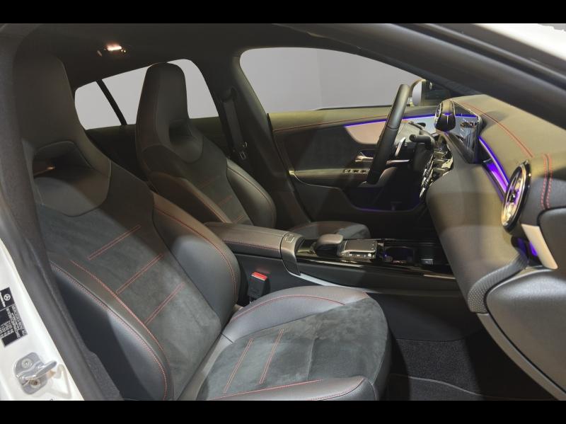 Image MERCEDES-BENZ CLA Shooting Brake 200 d 150ch AMG Line 8G-DCT