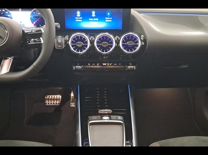 Image MERCEDES-BENZ GLA 180 d 116ch AMG Line 8G-DCT