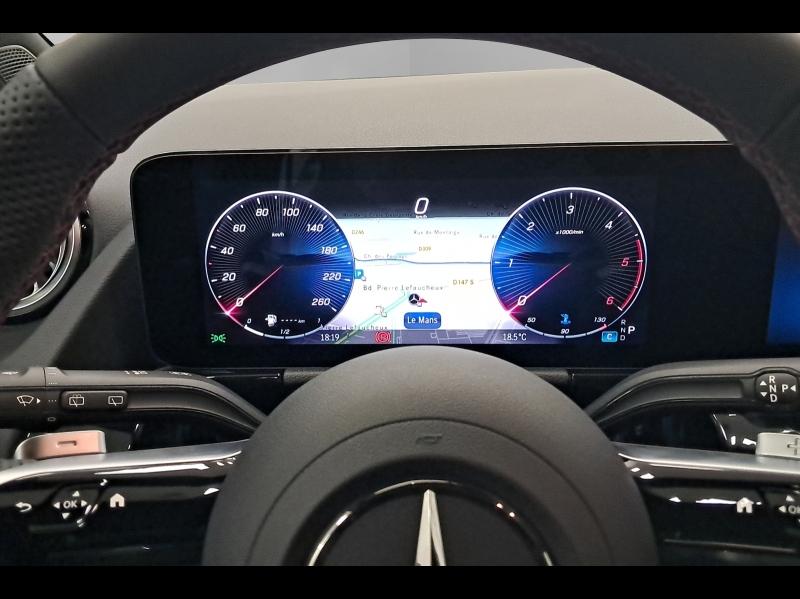 Image MERCEDES-BENZ GLA 180 d 116ch AMG Line 8G-DCT