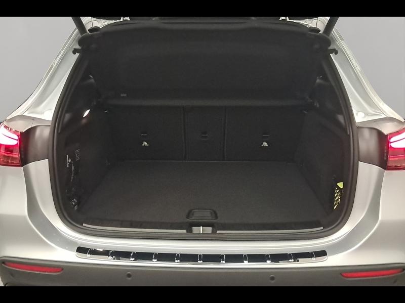 Image MERCEDES-BENZ GLA 180 d 116ch AMG Line 8G-DCT