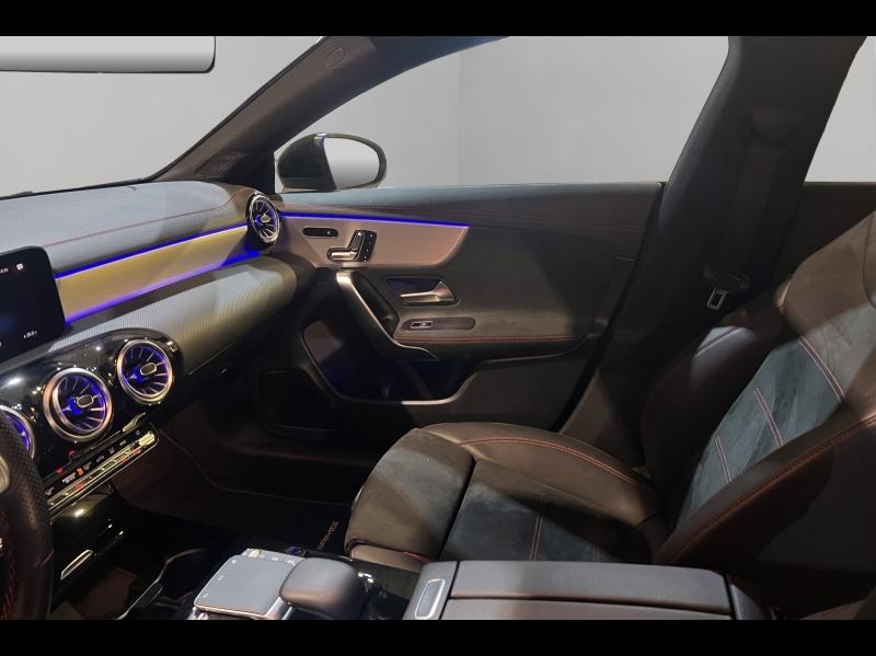 Image MERCEDES-BENZ CLA 200 d 150ch AMG Line 8G-DCT 8cv