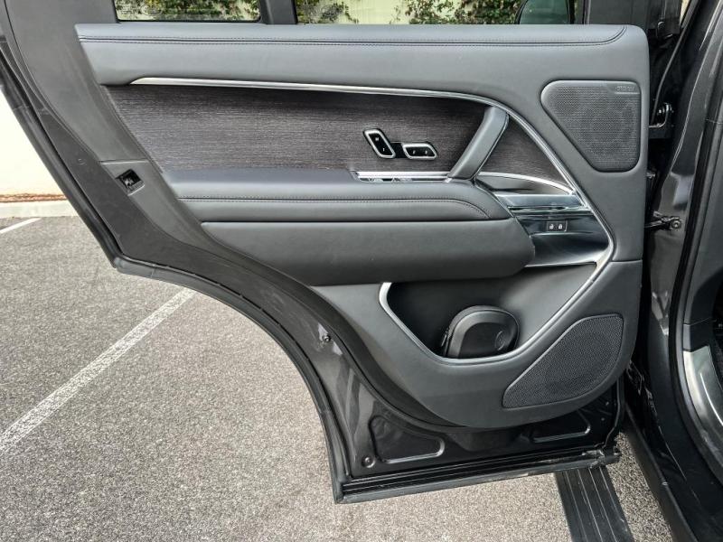 Image LAND-ROVER Range Rover 4.4 P530 530ch Autobiography SWB