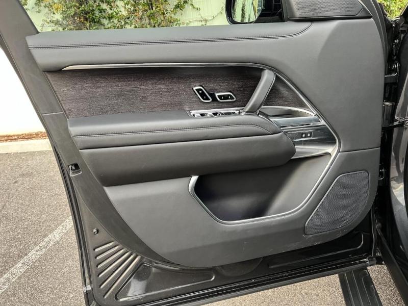 Image LAND-ROVER Range Rover 4.4 P530 530ch Autobiography SWB