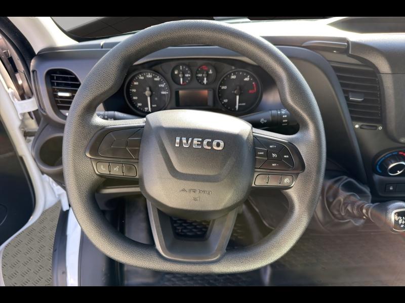 Image IVECO Daily CCb 35-160H / 3.0L / CAISSE & HAYON / 160CH / 2023 / 35C16 /