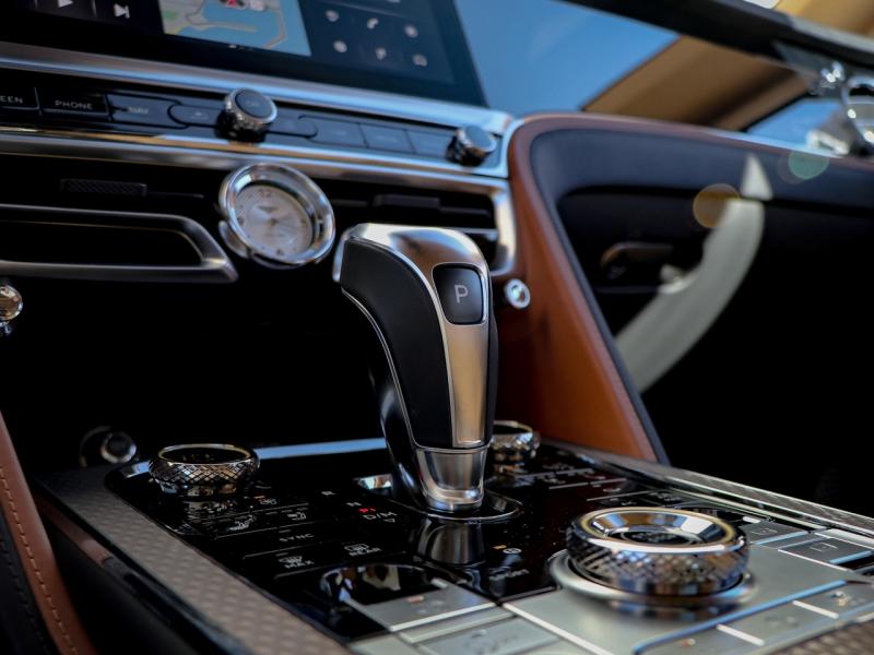 Image BENTLEY Flying Spur Mulliner V8 Hybrid 4.0 782ch