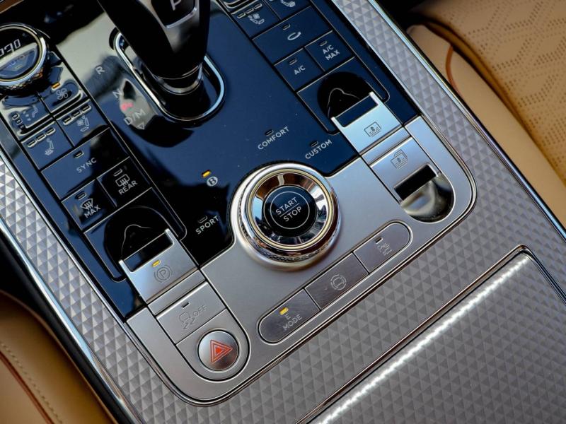 Image BENTLEY Flying Spur Mulliner V8 Hybrid 4.0 782ch