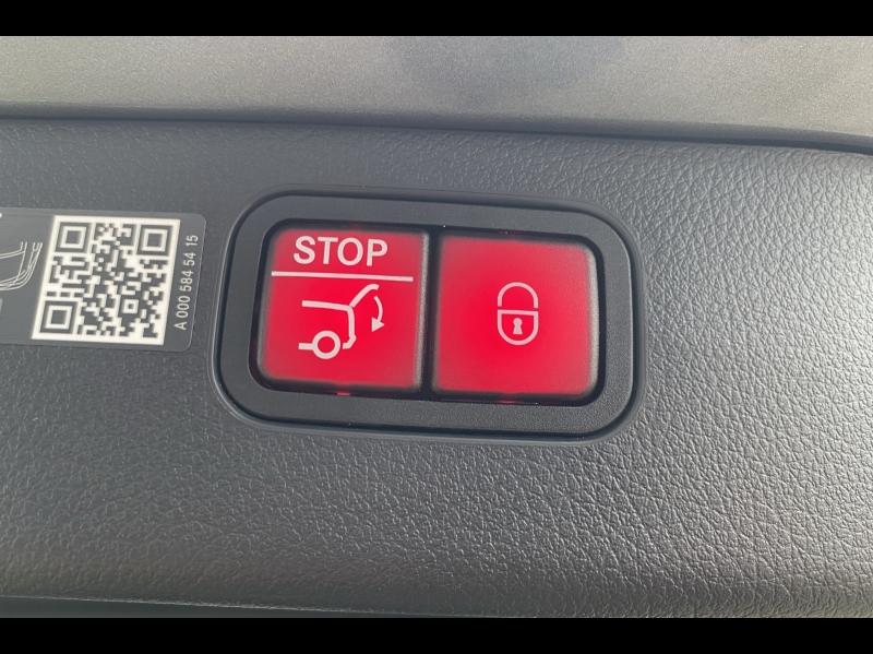 Image MERCEDES-BENZ Classe C Break 300 e Hybrid EQ 204+129ch AMG Line