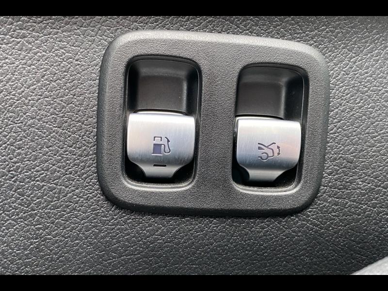 Image MERCEDES-BENZ Classe C Break 300 e Hybrid EQ 204+129ch AMG Line