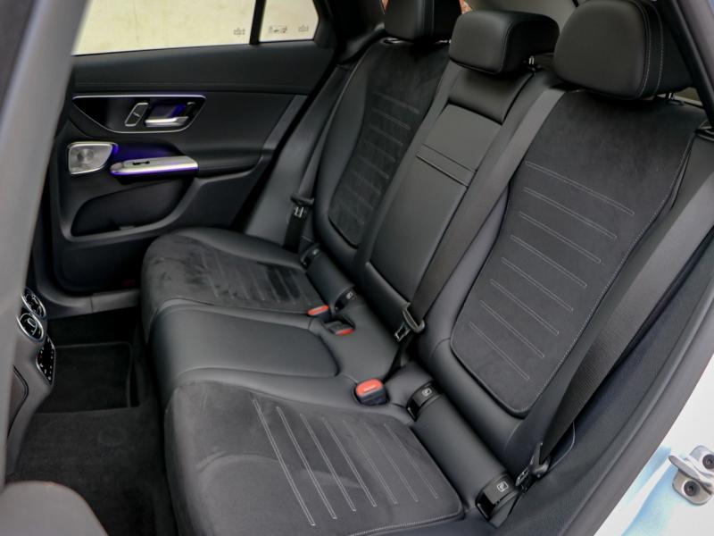 Image MERCEDES-BENZ GLC 220 d 197ch AMG Line 4Matic 9G-Tronic