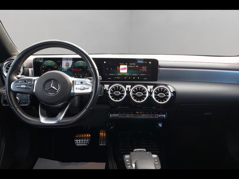 Image MERCEDES-BENZ CLA 180 d 116ch AMG Line