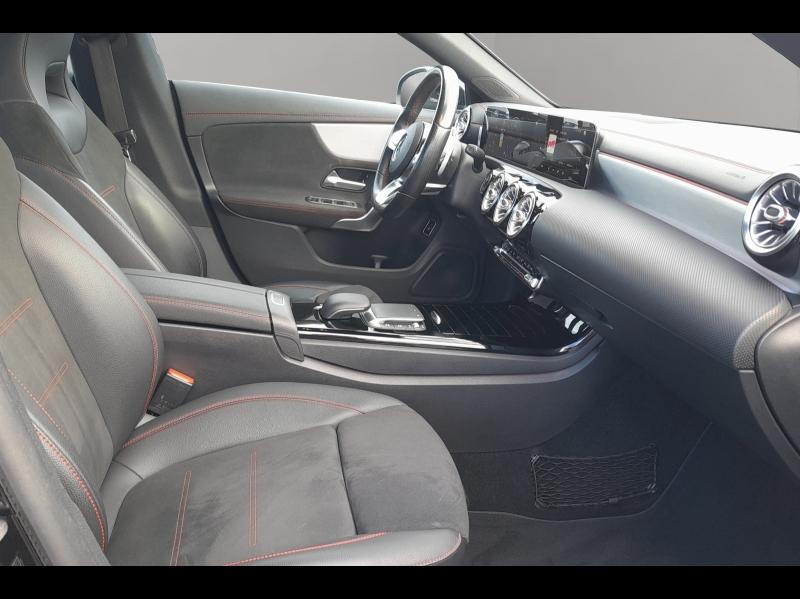 Image MERCEDES-BENZ CLA 180 d 116ch AMG Line