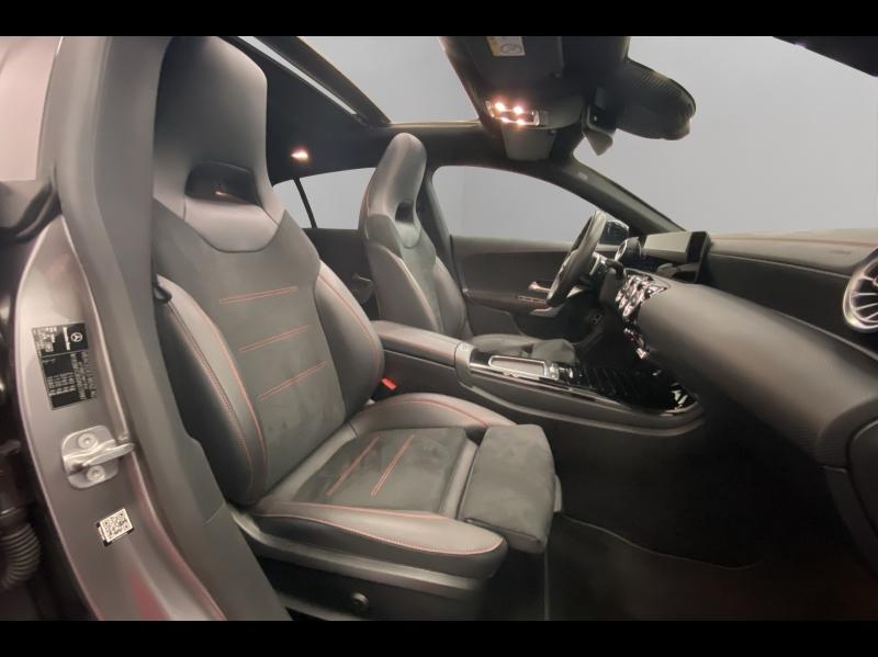 Image MERCEDES-BENZ CLA Shooting Brake 200 d 150ch AMG Line 8G-DCT