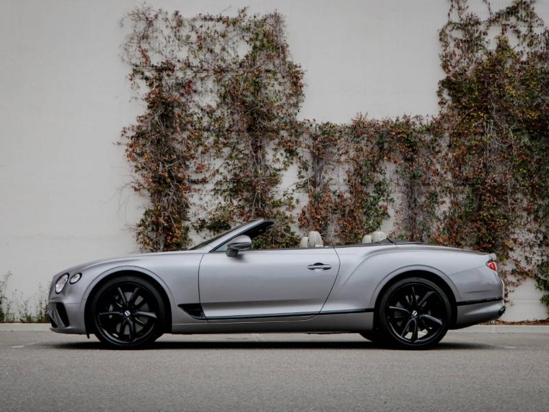 Image BENTLEY CONTINENTAL GTC V8 4.0 550ch