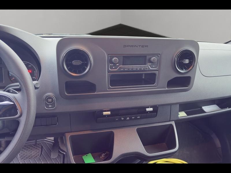 Image MERCEDES-BENZ Sprinter Fg 312 eSprinter 39 3T5 3 batteries