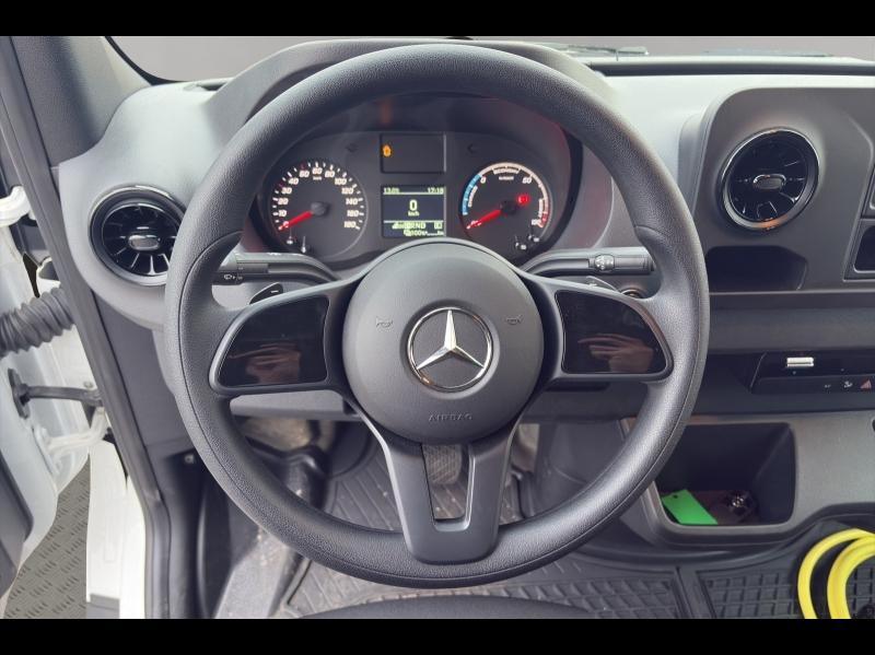 Image MERCEDES-BENZ Sprinter Fg 312 eSprinter 39 3T5 3 batteries