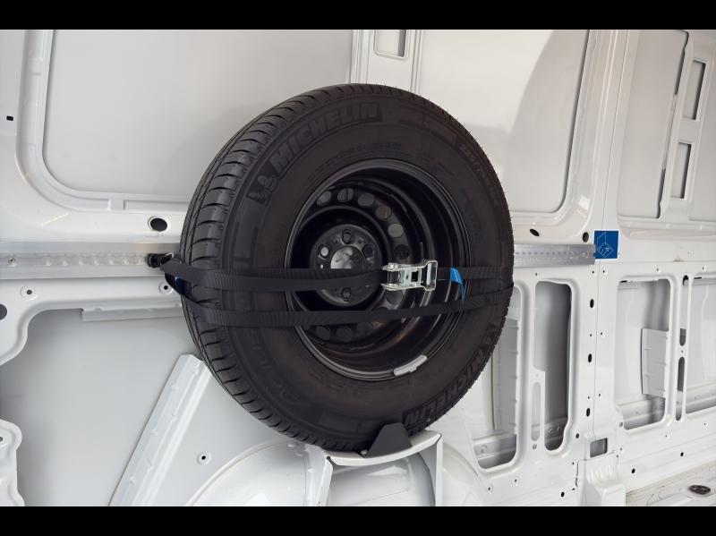 Image MERCEDES-BENZ Sprinter Fg 312 eSprinter 39 3T5 3 batteries