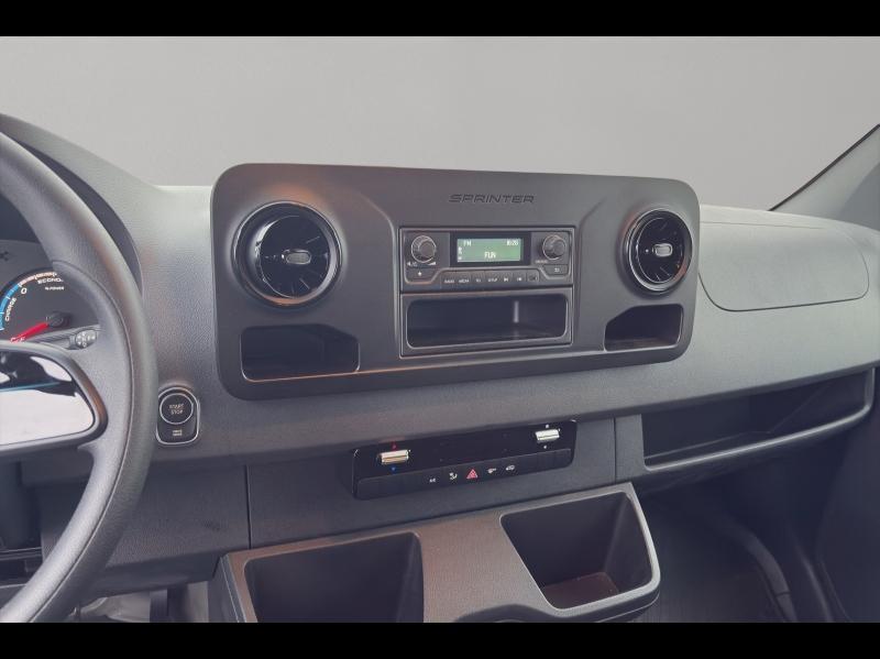 Image MERCEDES-BENZ Sprinter Fg 312 eSprinter 39 3T5 3 batteries