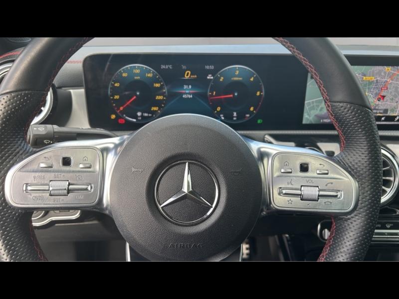 Image MERCEDES-BENZ CLA 180 d 2.0 116ch AMG Line
