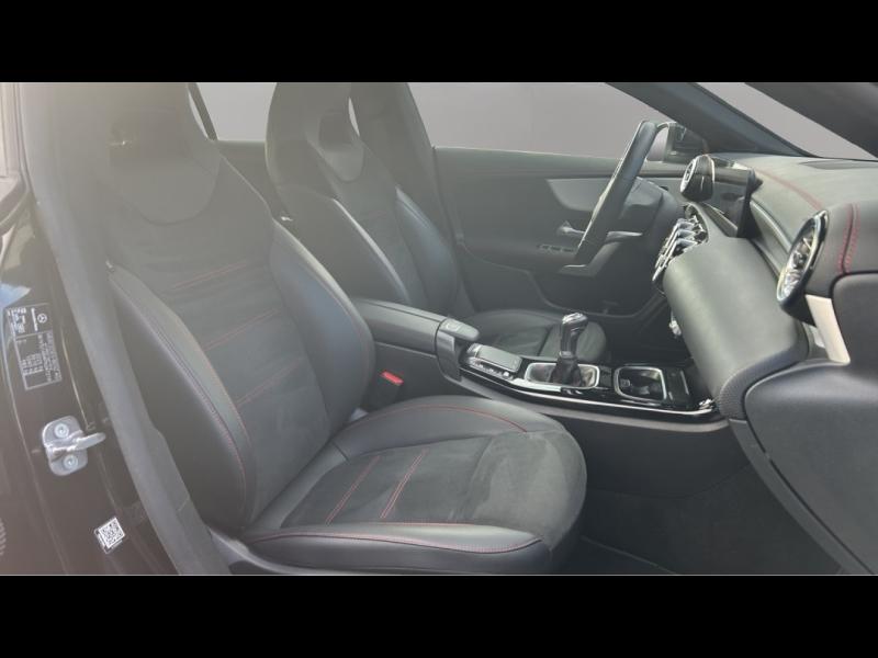 Image MERCEDES-BENZ CLA 180 d 2.0 116ch AMG Line