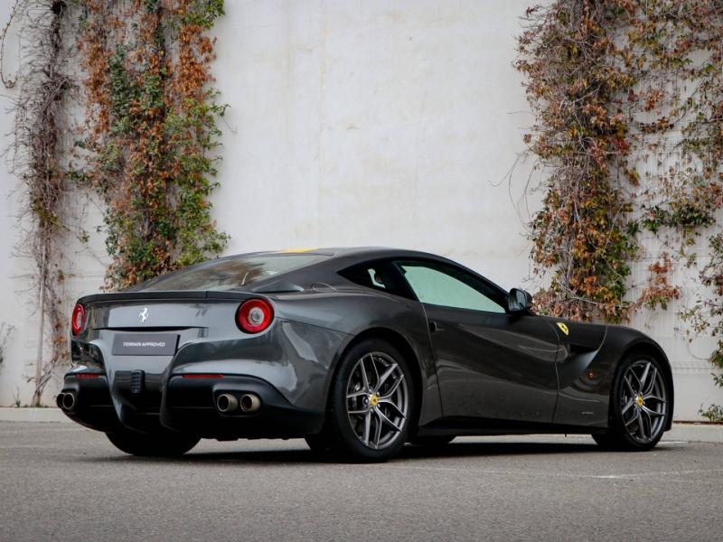 Image FERRARI F12 Berlinetta V12 6.3 740ch
