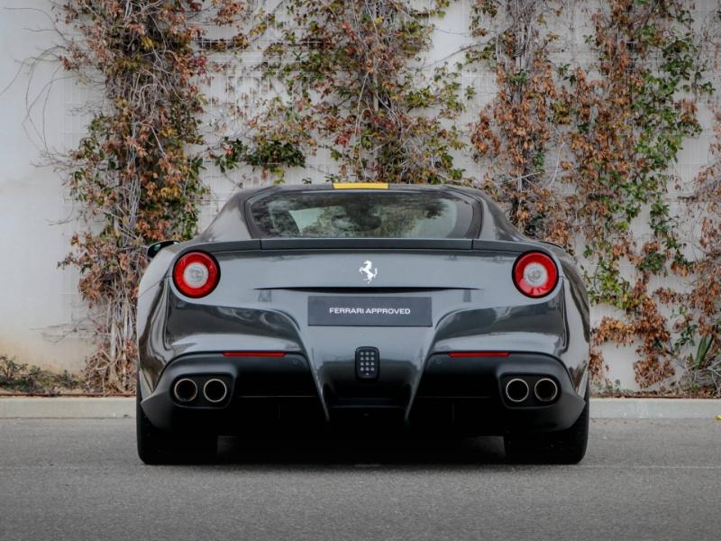 Image FERRARI F12 Berlinetta V12 6.3 740ch