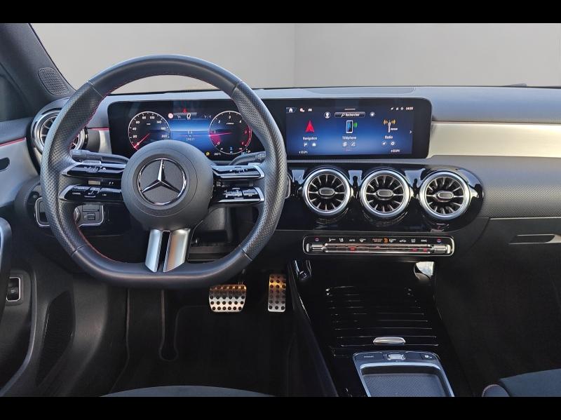 Image MERCEDES-BENZ Classe A Berline 200 d 150ch AMG Line 8G-DCT