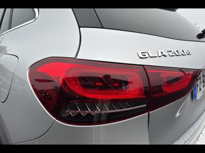 Image MERCEDES-BENZ GLA 200 d 150ch Progressive Line 8G-DCT