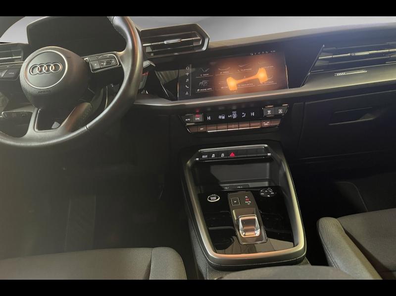 Image AUDI A3 Sportback 35 TFSI 150ch Mild Hybrid Design S tronic 7