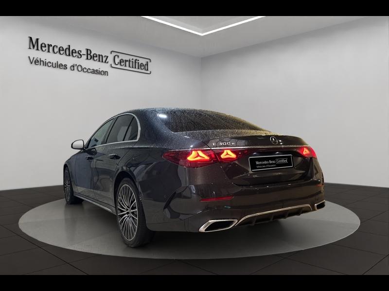 Image MERCEDES-BENZ Classe E 300 e 204+129ch AMG Line 9G-Tronic